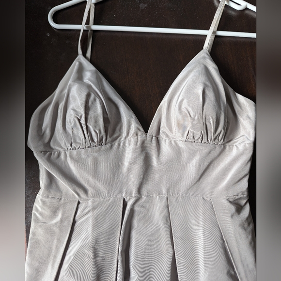 J Crew - Adrienne Bridesmaid Dress in silk taffeta Size 4 - Picture 3 of 6